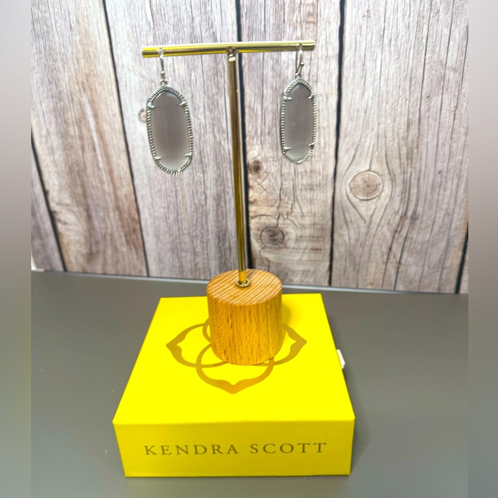 VINTAGE Kendra Scott Elle Drop Earrings- Silver/translucent gray